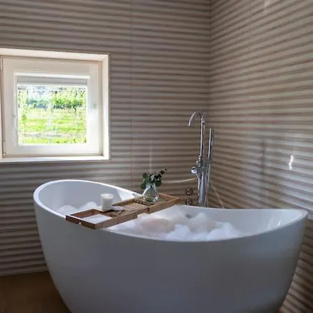 Дом отдыха Retiro Acolhedor Na Natureza, 35 Min Porto Maureles